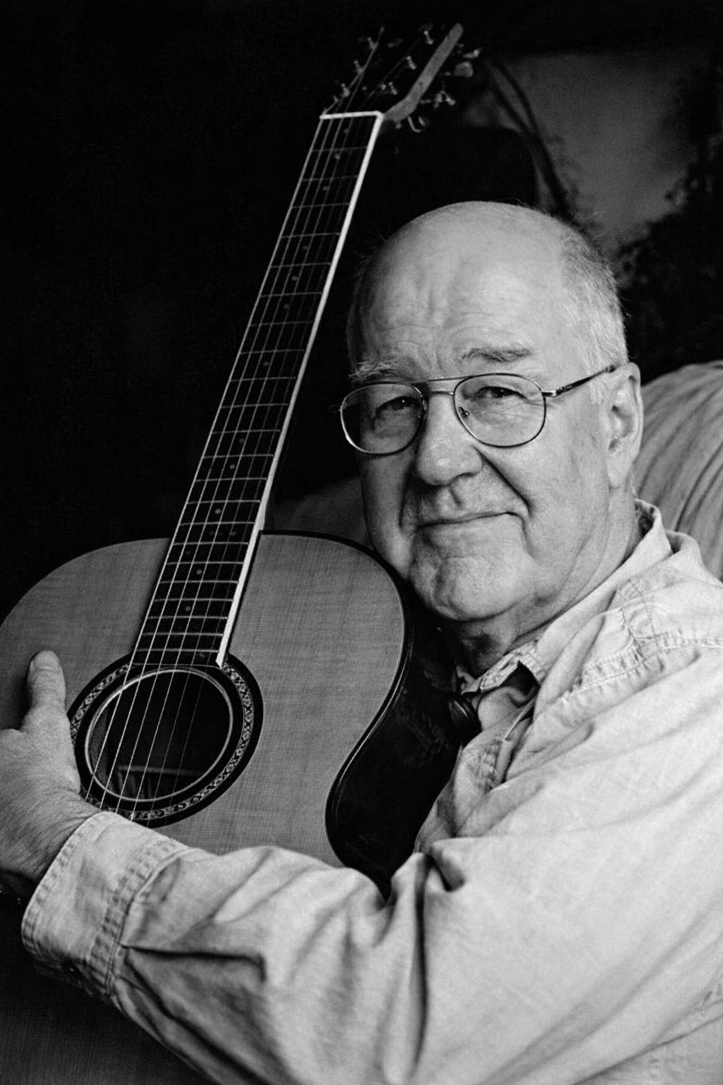 Harvey Andrews black and white image